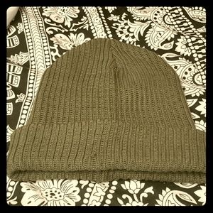 PacSun army green ribbed beanie
